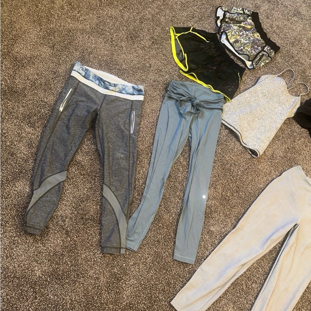 Huge lululemon bundle size 8 - Picture 3 of 9